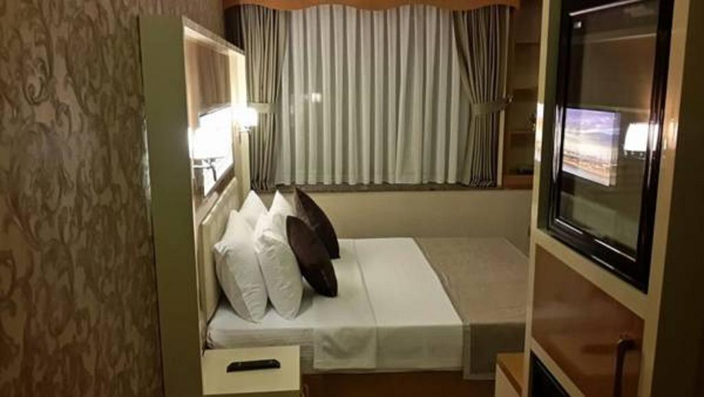 Mars Hotel Istanbul Room photo